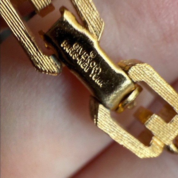 Givenchy Gold Pendant Necklace with Crystal Accent - Picture 4 of 4